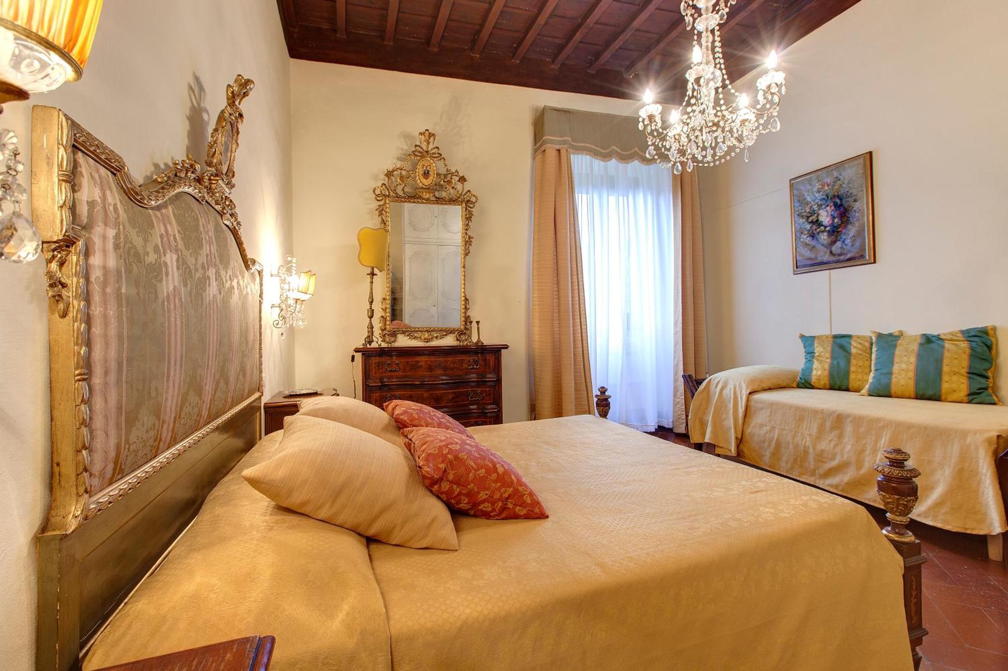 Palazzo Bucciolini Apartment Florence Room photo