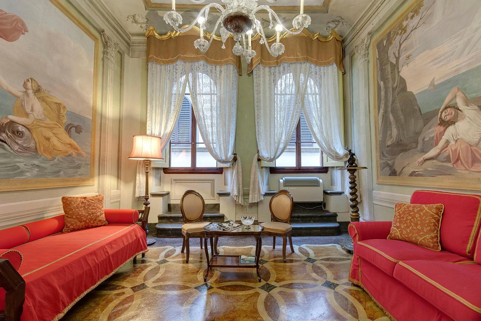 Palazzo Bucciolini Apartment Florence Room photo